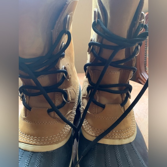 Sorel Men’s Caribou Boot Size 7 Men/8-9 Women - Picture 2 of 10